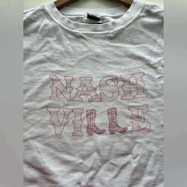 Chicka-d washed pink Nashville Boots White Cropped Corded Graphic Sweatshirt XL - Image 7