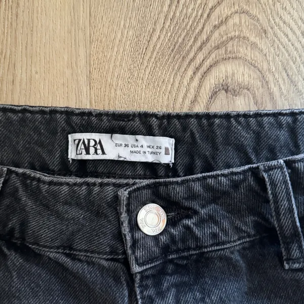ZARA Low-Rise Straight Jeans - Image 6
