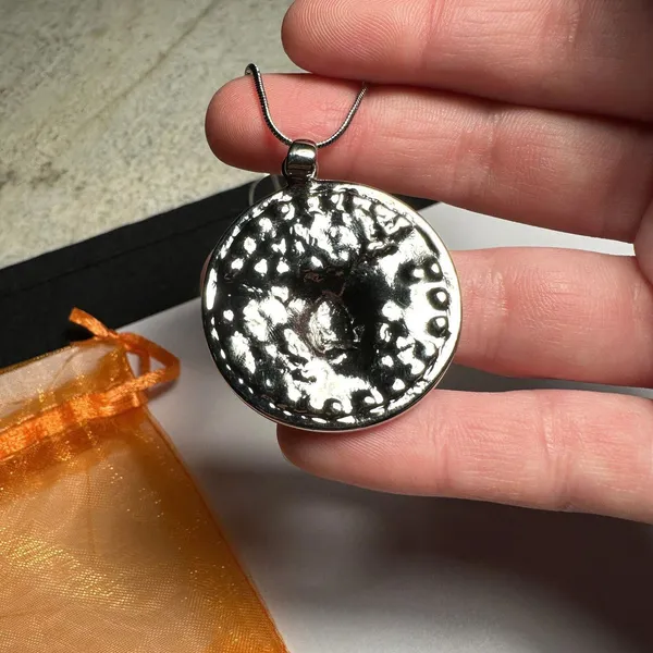 Rhinestone Texas Longhorn Round Pendant Silver Tone Chain Necklace - Image 5