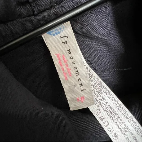 Free People Movement Far and Away Windbreaker Pullover Jacket Black Size Small - Image 5