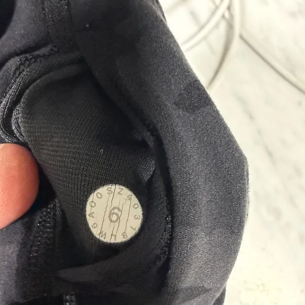 Lululemon Athletica Black Camo Capris - Image 9