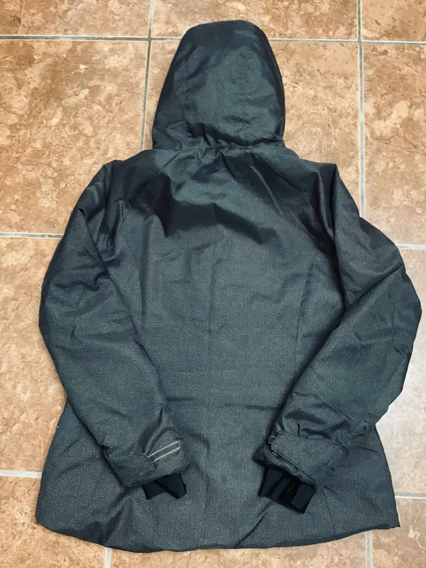 Champion hooded jacket size large - Image 4