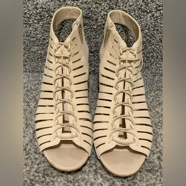 Vince Camuto Evalan Cage Cutout Sandal Booties Nude Lace-Up Heels - Image 5
