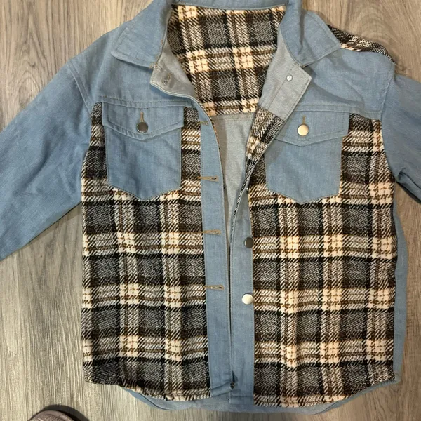 Boutique Shacket denim and flannel size Small - Image 7