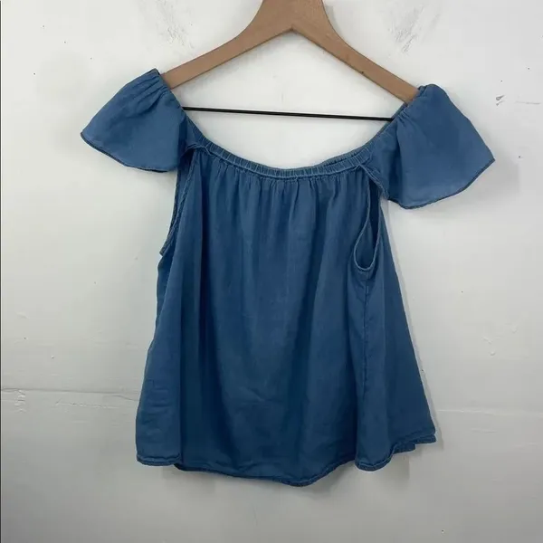 Madewell Chambray Blue Off-Shoulder Top peasant style 100% Cotton size Small - Image 2