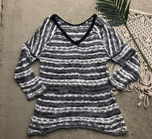 Free People Striped Sweater Size Large - Image 3