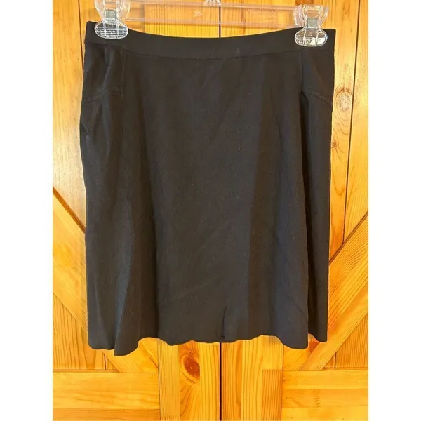 Loft black ribbed mini skirt size XS (4236) - Image 2