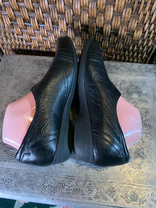 Dansko Black Leather Shoes Size 40 - Image 5