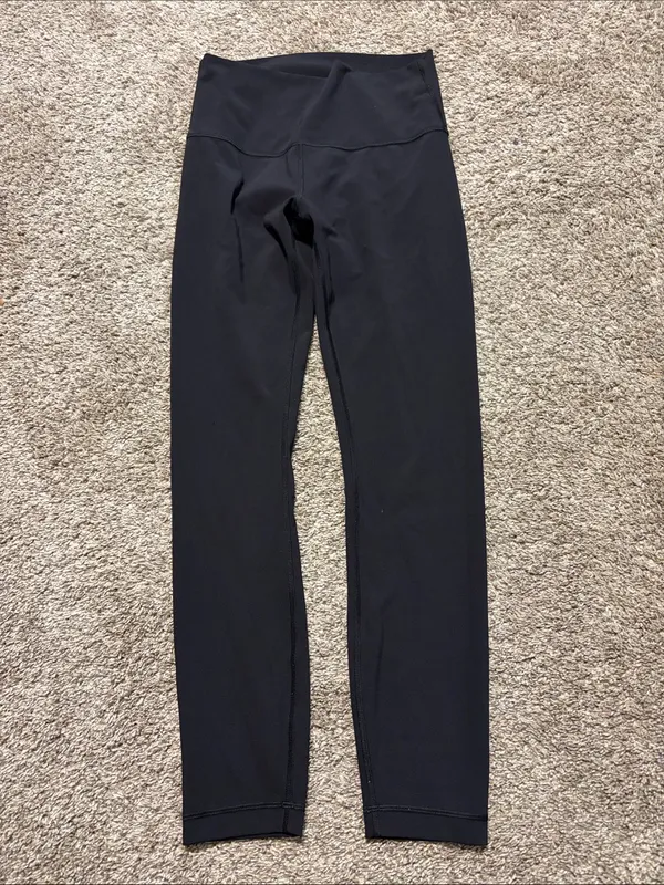 Lululemon Women’s High Rise Black Wunder Under 25” Leggings Size‎ 6 - Image 3