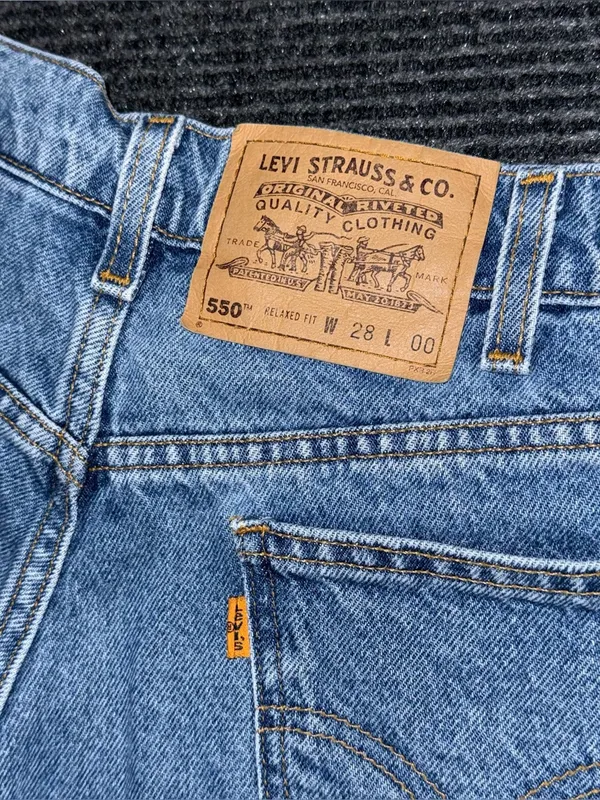 VTG 90s Levi’s 550 Relaxed Denim Shorts Orange Tab Distressed 26 (tag 28) Jorts - Image 3