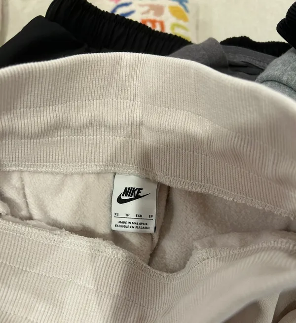 Nike Phoenix Oversized Sweatpants - Image 3