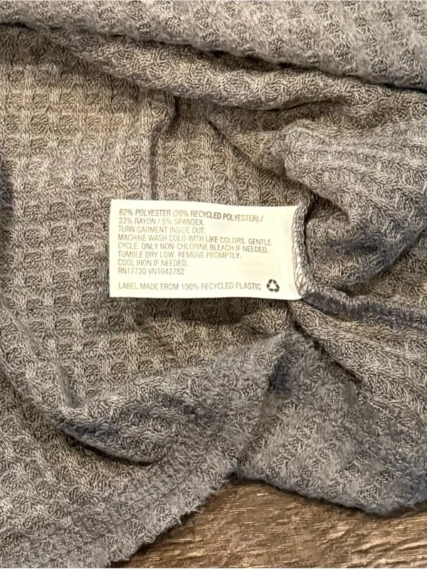 NWT Wild Fable Soft Gray Cropped Long Sleeve Turtleneck Small Waffle Knit - Image 3