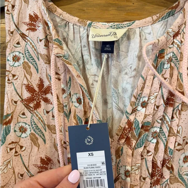 Universal Threads NWT Universal Thread Women’s Floral Dress size XS - Image 4