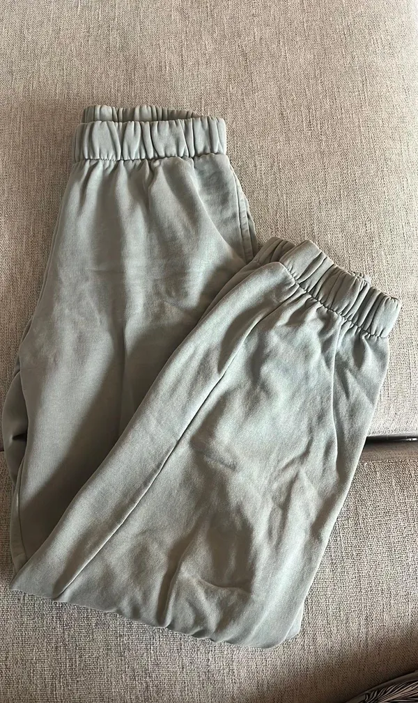 Brandy Melville Rosa Sweatpants - Image 5