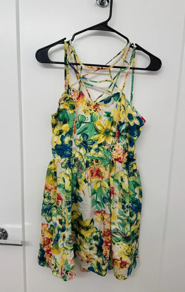 Dress Size M - Image 3