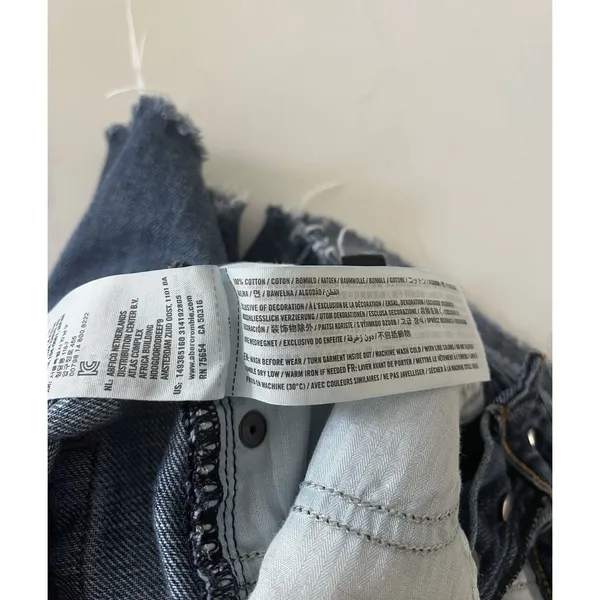 Abercrombie & Fitch Button Fly Distressed Blue Denim Shorts Women’s 25 Raw Hem - Image 5