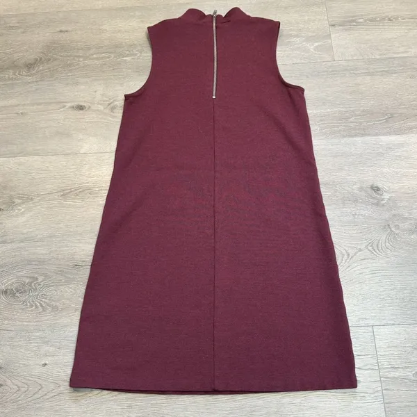 Adrienne Vittadini Women's Size 8 Sleeveless‎ Dress Maroon High Neck Swing - Image 3