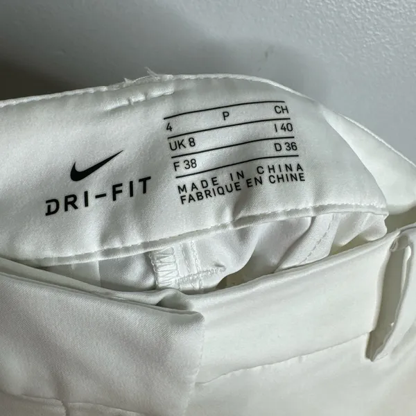 Nike Dri Fit Size 4 White Golf Shorts‎ CP0591 - Image 3