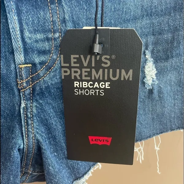 NWT Levi’s Ribcage Short‎ in Charleston Chill Size 28 - Image 5