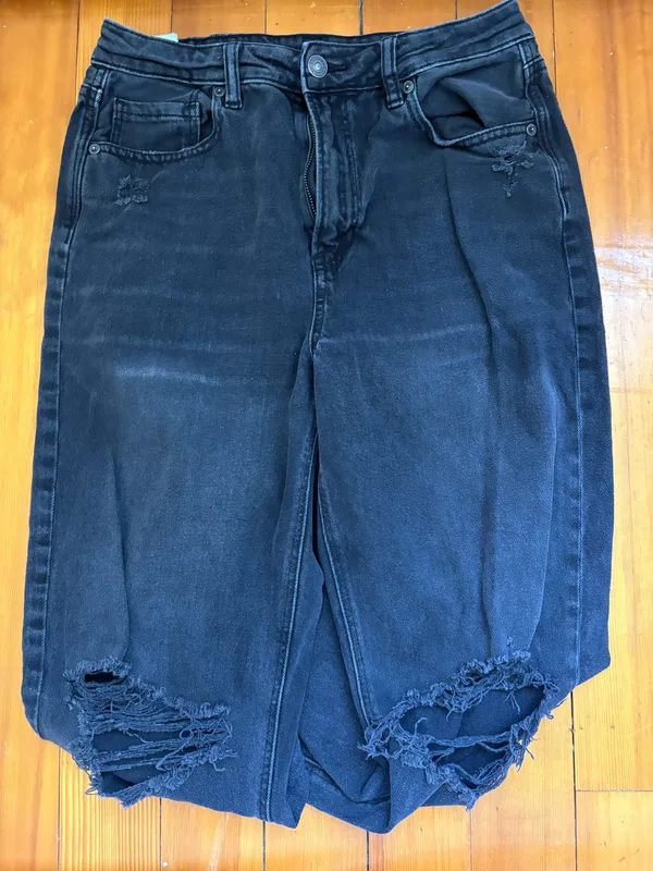 Black American Eagle Mom Jeans  - Image 2