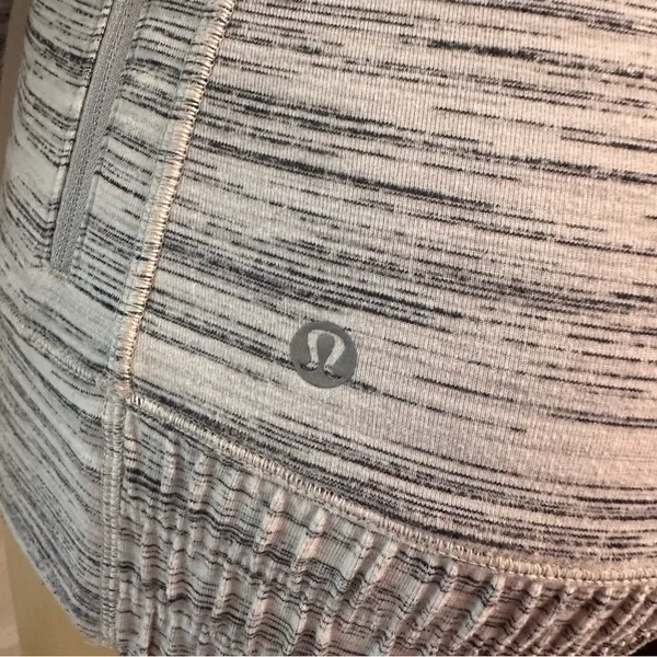 Lululemon Think Fast Hoodie Sz 6 Space Dye White Black Silverspoon - Image 7
