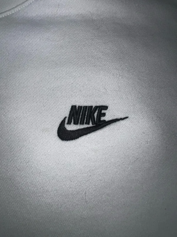White Nike Crewneck - Image 3