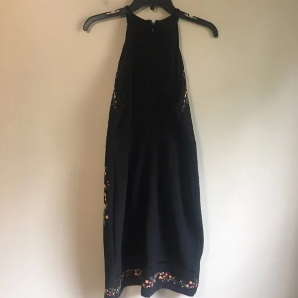 Endless Rose medium black dress‎ - Image 2