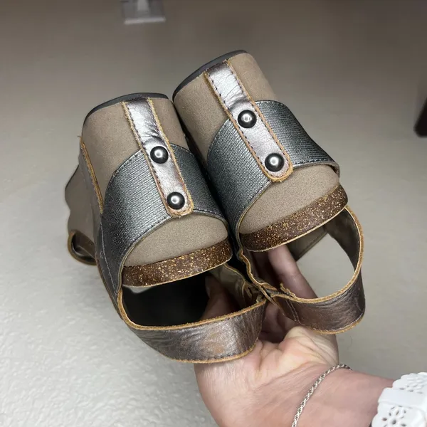 OTBT Bushnell Leather Platform Wedge sandal WOMENS 6.5 - Image 5