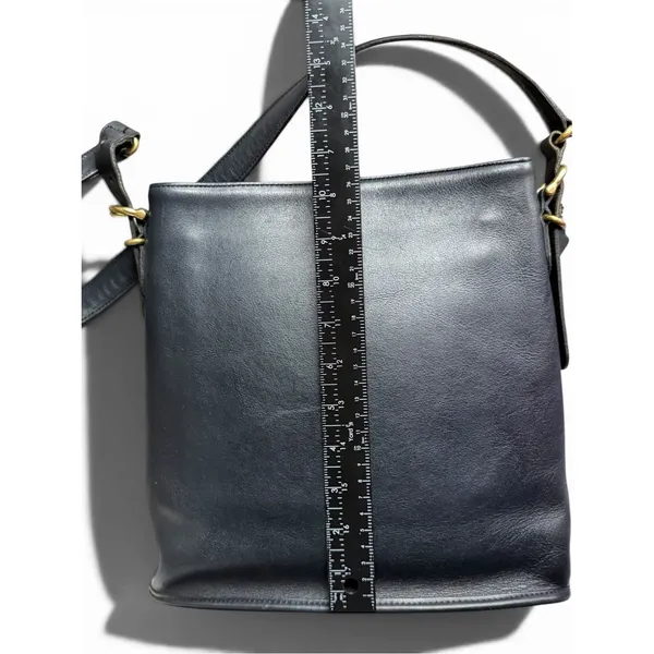 Coach Vintage Slim Bucket Bag Black Leather Style 9806 Minimalist Shoulder Bag - Image 11