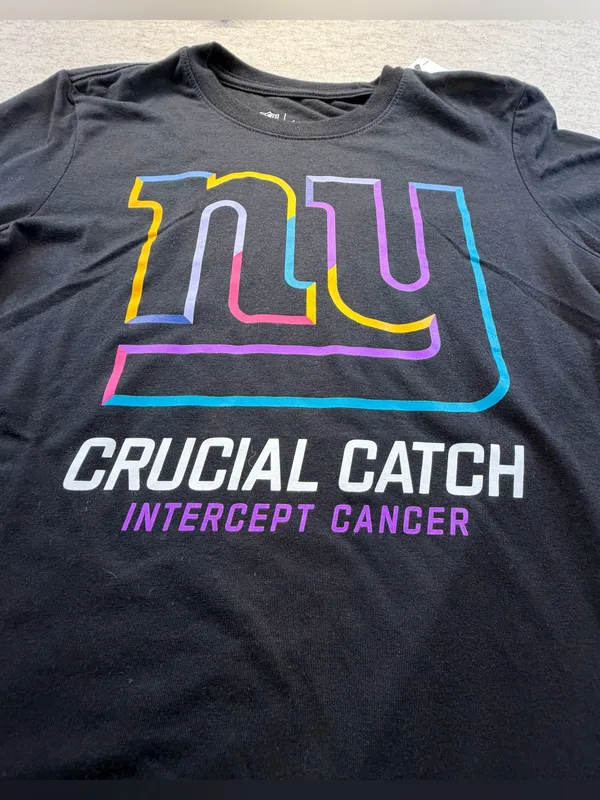 Nike New York Giants Crucial Catch Intercept Cancer Tee Black NWT Size S - Image 3