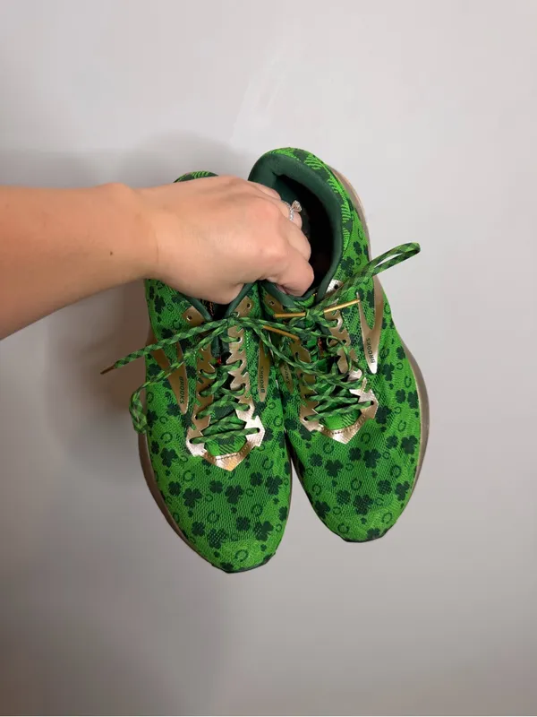 Brooks Brothers Brooks Launch 6 Run Lucky Womens 10 Green Gold Shamrock St Patricks Sneakers - Image 3