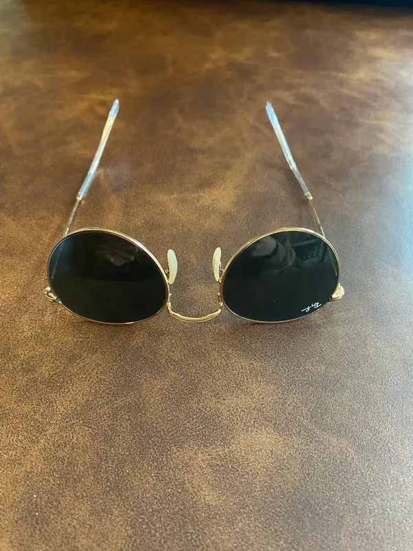 Ray-Ban Sunglasses Black - Image 3