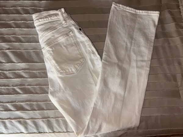 Abercrombie Jeans - Image 2