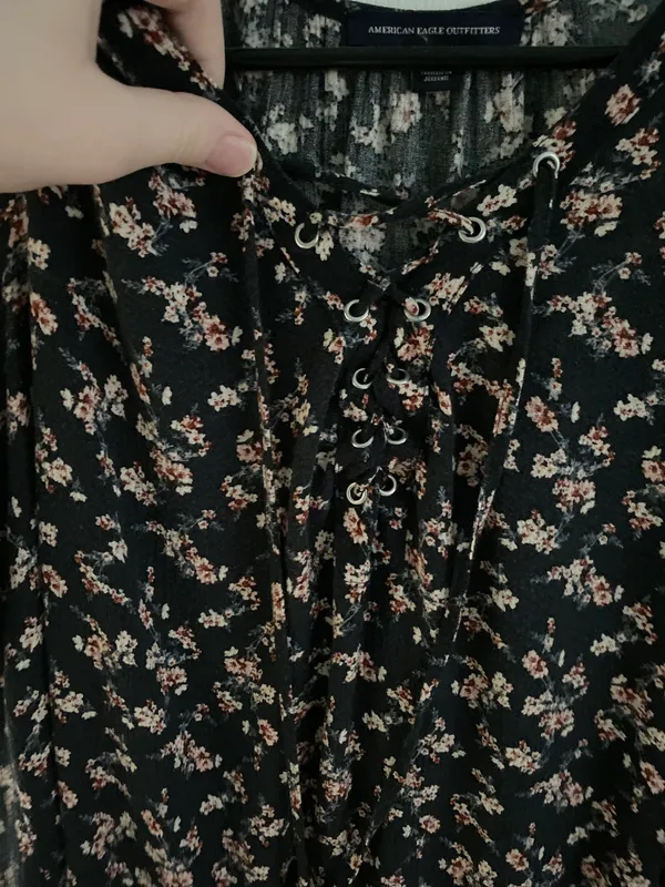 American Eagle Outfitters Floral Top - Image 2