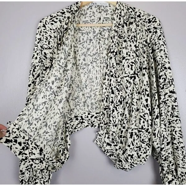 ZARA Wrap Balloon Sleeve Blouse Top XSMALL white black - Image 3
