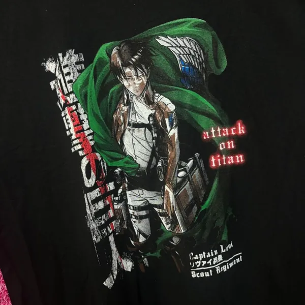 Attack on Titan Anime Tshirt size X - Image 4