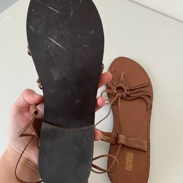 Nomi women’s wrap strap leather‎ sandals — size 10 - Image 3