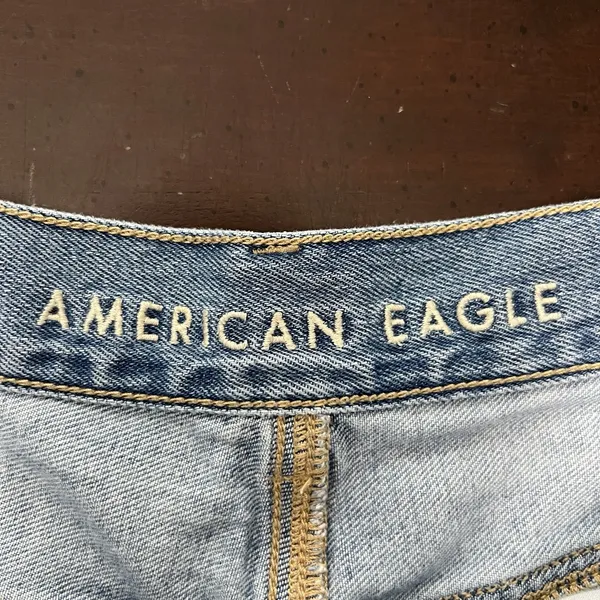 American Eagle‎ Mom Jeans Women's 8 Short Distressed High Rise Straight Leg Blue - Image 9
