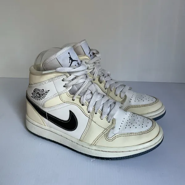 Air Jordan 1 Mid White Black Sail Women 5 Youth 3.5Y High Top Sneakers - Image 3