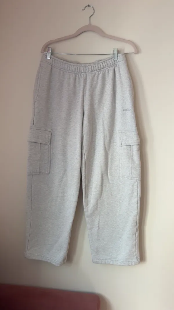 Aritzia Cargo Sweatpants Cozy Fleece Mega - Image 4