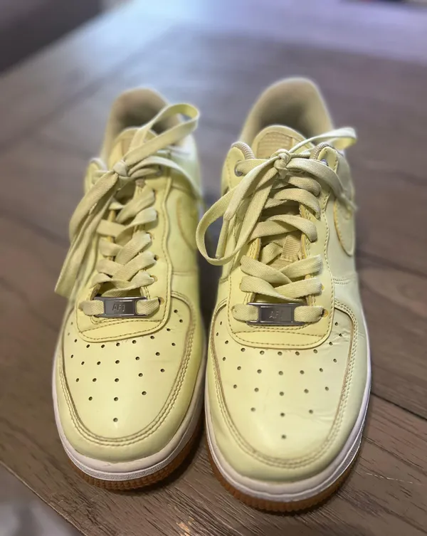 Nike Airforce 1s Sz 6.5 - Image 2