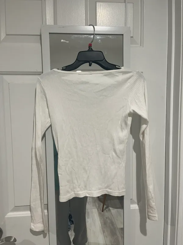 Brandy Melville White Ribbed Longsleeve - Image 2