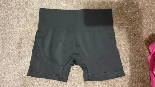 Gymshark Seamless Shorts - Image 2