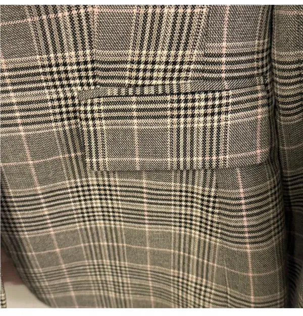 Tahari Arthur S. Levine Plaid Blazer - Grey/Pink Glen Check - Size 4 - Image 3