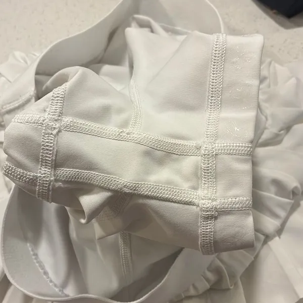 TNA Aritzia pleated tennis skirt women’s size large - Image 6