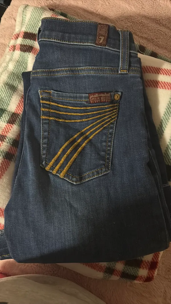 7 For All Mankind - Image 2