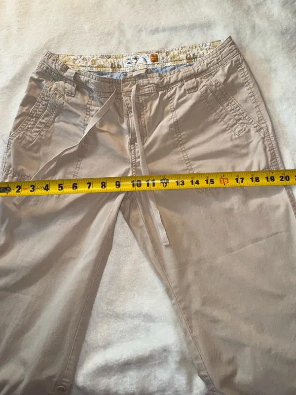 Old navy beige capri pants size 8 - Image 8