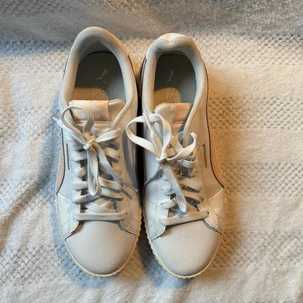 Puma casual athletic sneaker size US 10 - Image 2