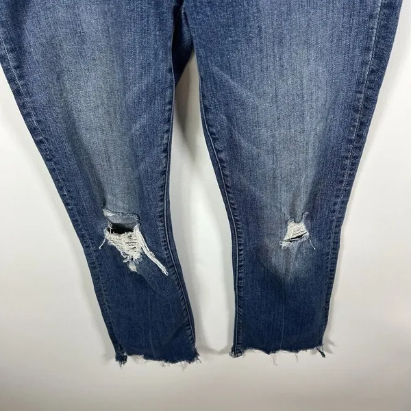 Mother The Insider Crop Step Chew Distressed Denim Jeans in Dancing‎ on Coals 24 - Image 6