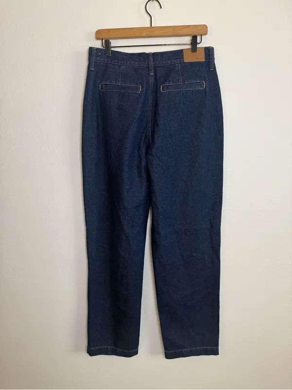 Madewell Baggy Straight Jeans in Woodham‎ Wash: Pleated Edition - Image 4